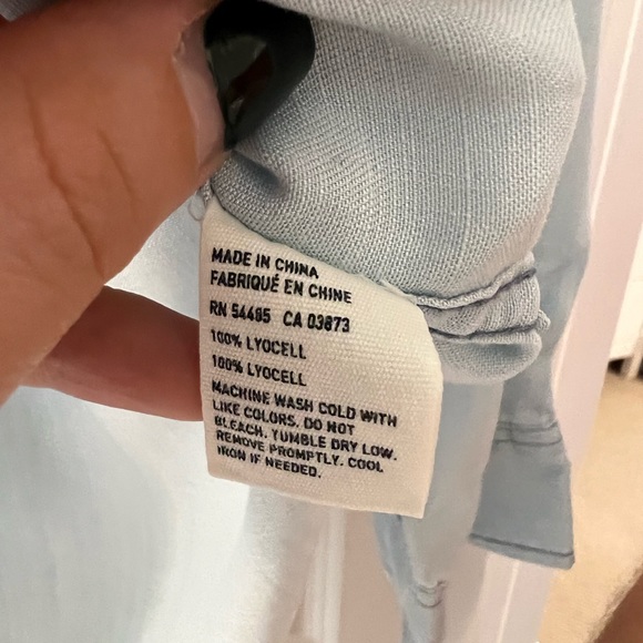 Abercrombie denim-look button down, size S - Picture 4 of 4